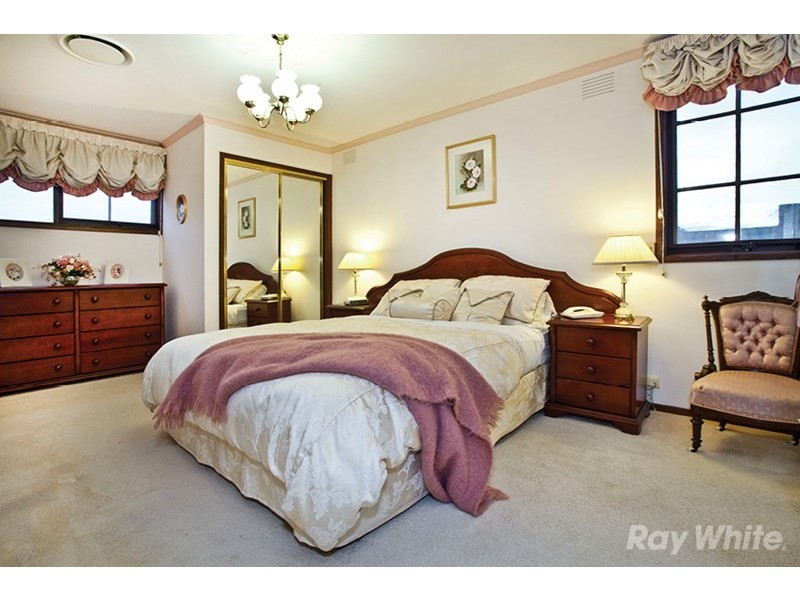 4 Lascelle Drive, Vermont South VIC 3133