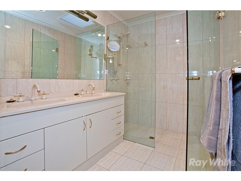 4 Lascelle Drive, Vermont South VIC 3133