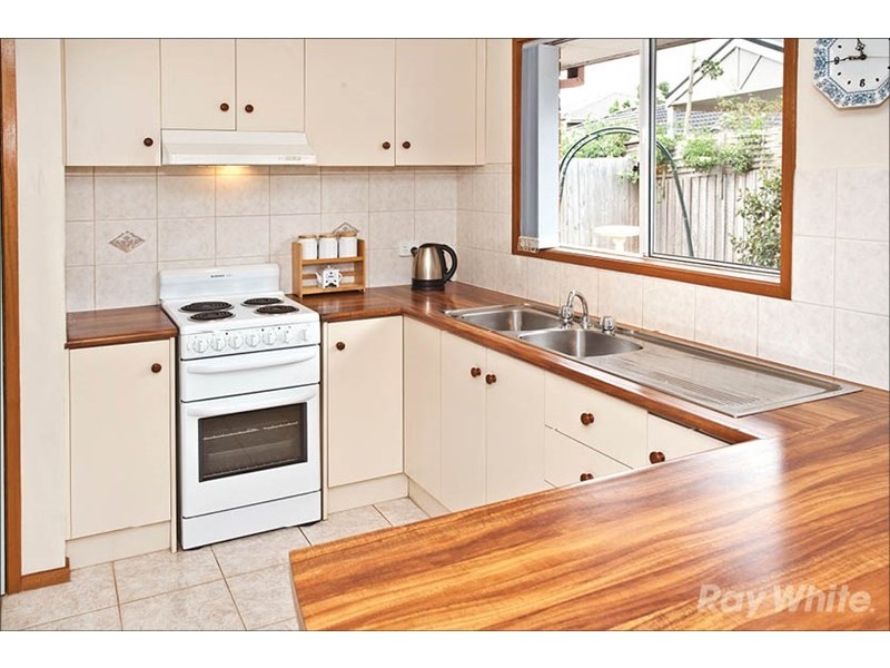 2/7 Glenora Street, Chadstone VIC 3148