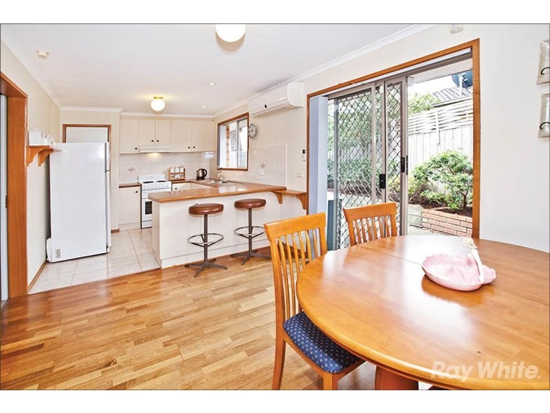 2/7 Glenora Street, Chadstone VIC 3148