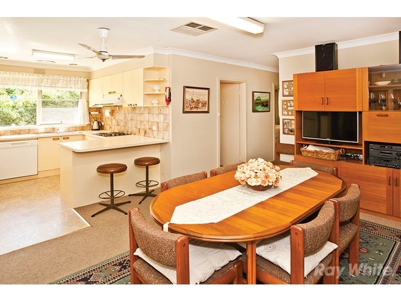 10 Greenwich Court, Glen Waverley VIC 3150