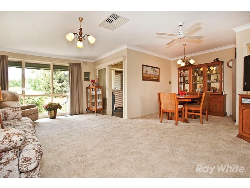 10 Greenwich Court, Glen Waverley VIC 3150