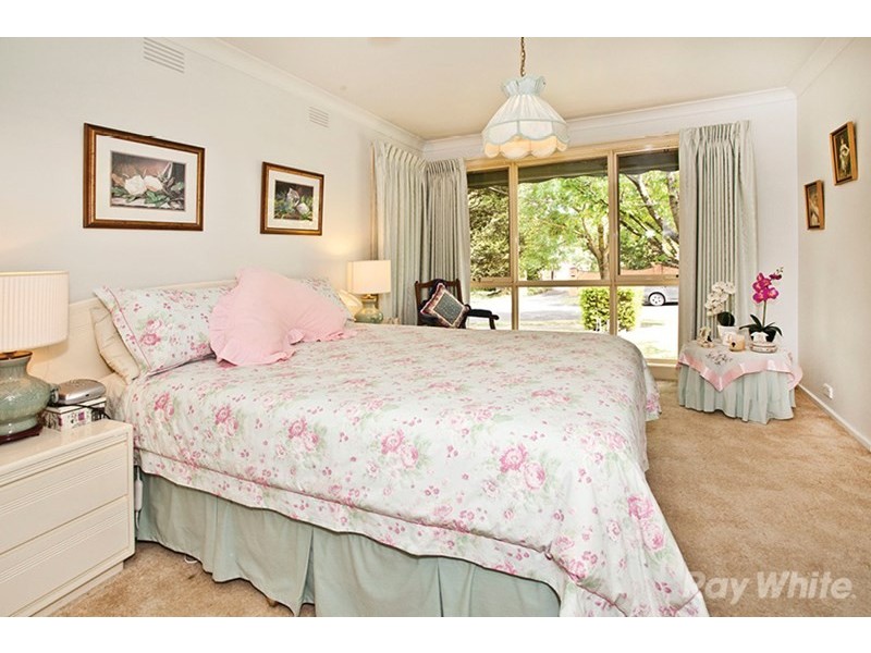 10 Greenwich Court, Glen Waverley VIC 3150