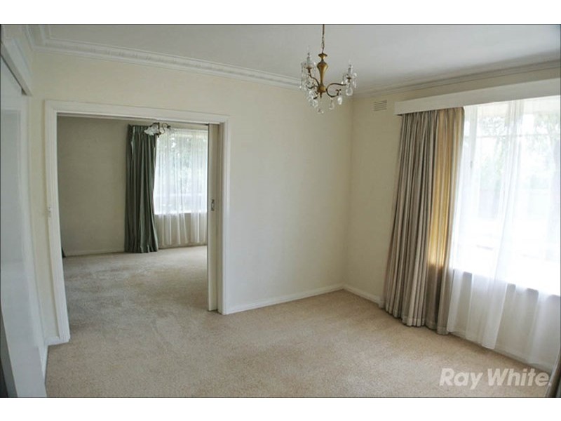 39 Wilson Road, Glen Waverley VIC 3150