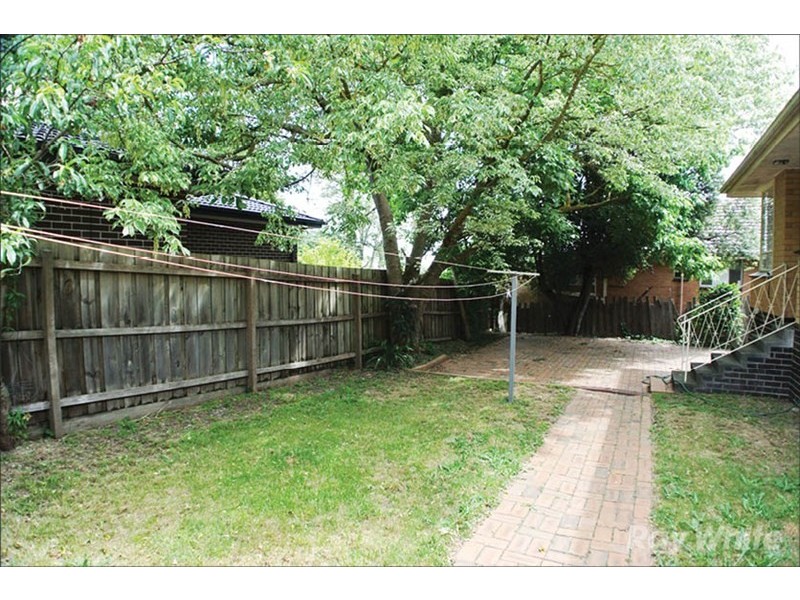 39 Wilson Road, Glen Waverley VIC 3150