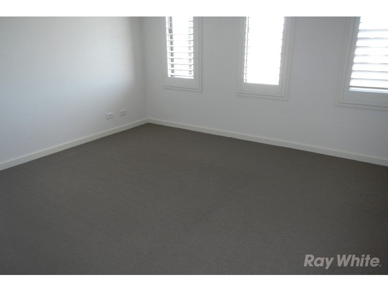 8 St James Park Drive, Mulgrave VIC 3170