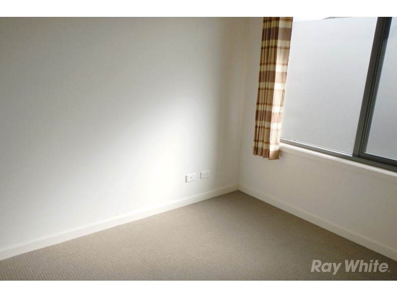 8 St James Park Drive, Mulgrave VIC 3170