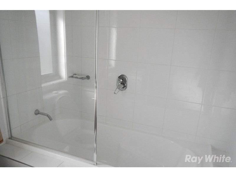 8 St James Park Drive, Mulgrave VIC 3170