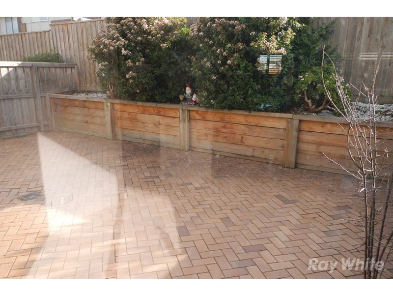 8 St James Park Drive, Mulgrave VIC 3170