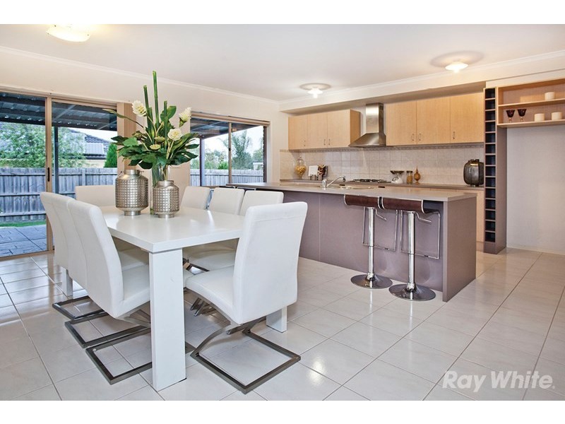 22 Royal Oak Court, Mulgrave VIC 3170