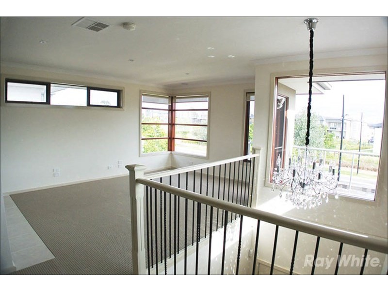 32 Harcrest Boulevard, Wantirna South VIC 3152