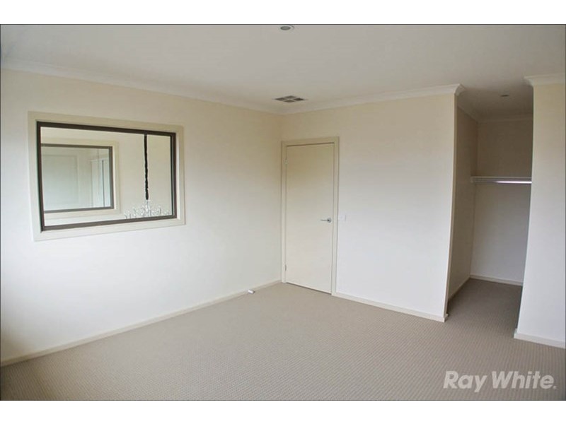 32 Harcrest Boulevard, Wantirna South VIC 3152