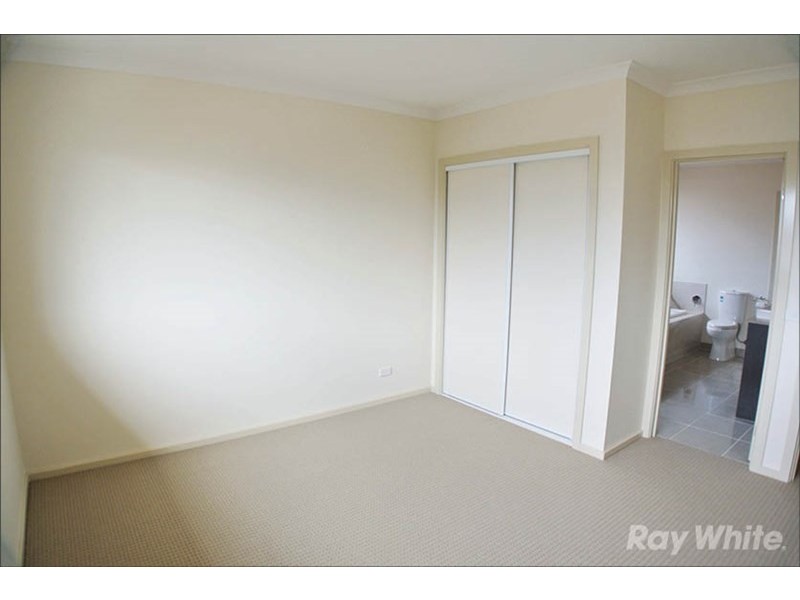 32 Harcrest Boulevard, Wantirna South VIC 3152