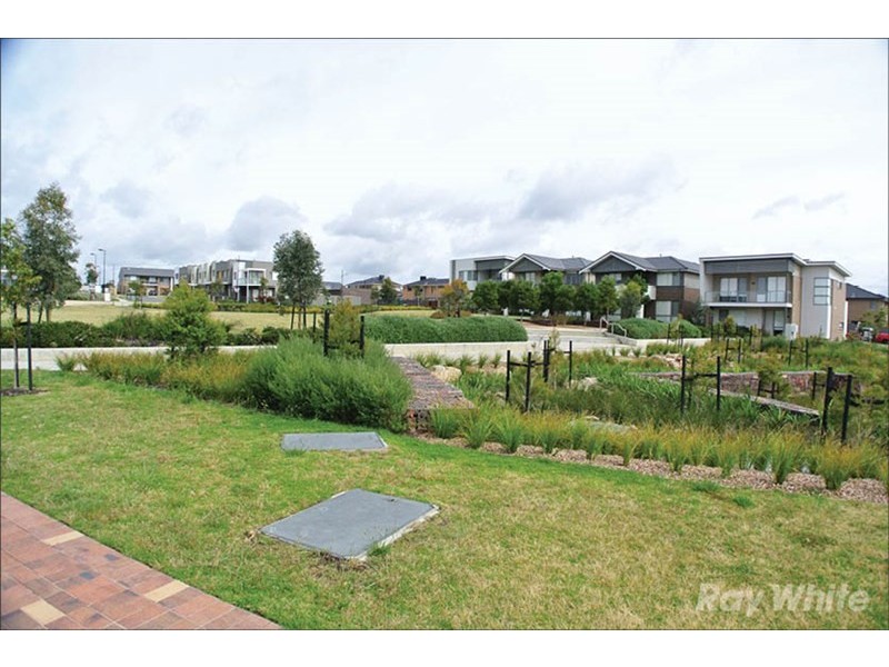 32 Harcrest Boulevard, Wantirna South VIC 3152