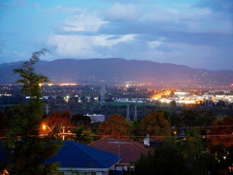 35 Strathconnan Place, Wheelers Hill VIC 3150