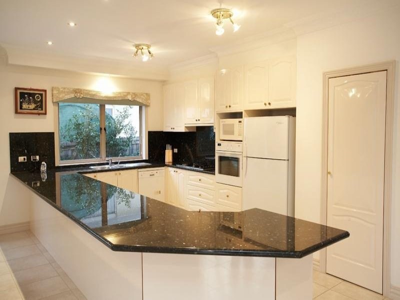 35 Strathconnan Place, Wheelers Hill VIC 3150