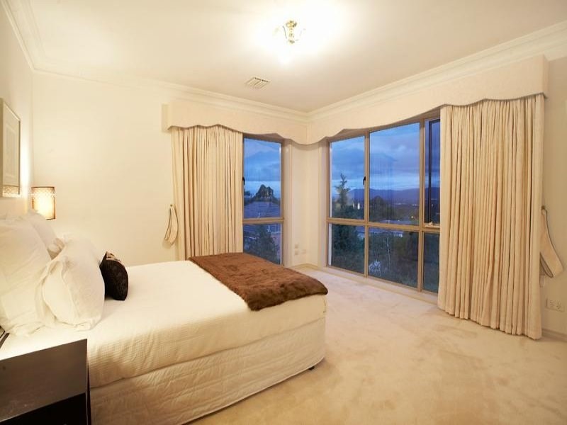 35 Strathconnan Place, Wheelers Hill VIC 3150