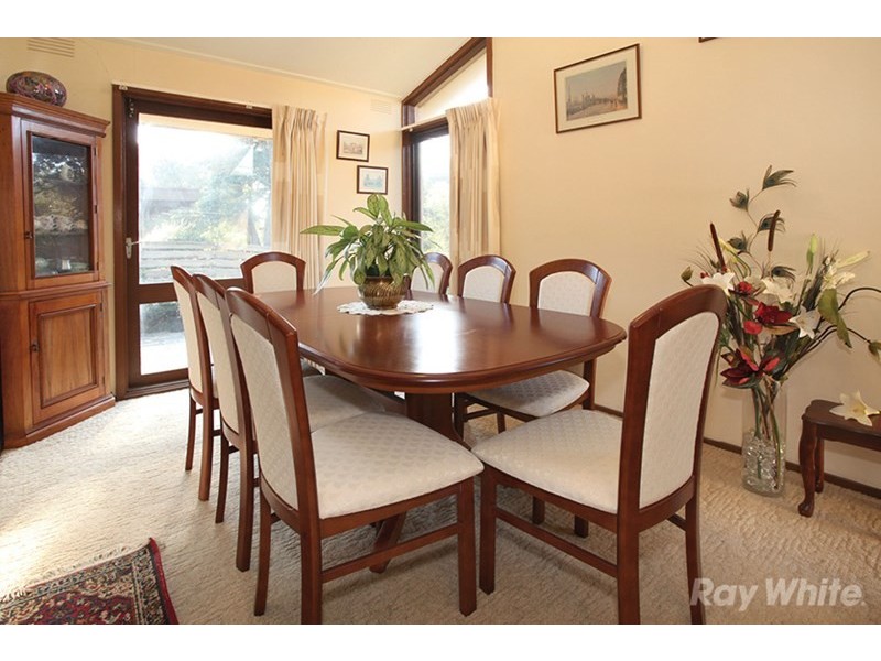 15 Compton Street, Glen Waverley VIC 3150