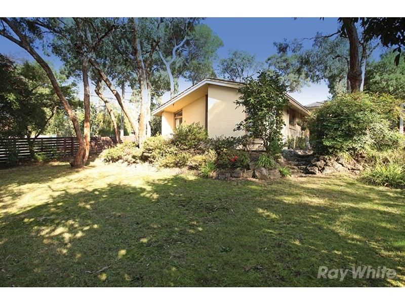 15 Compton Street, Glen Waverley VIC 3150