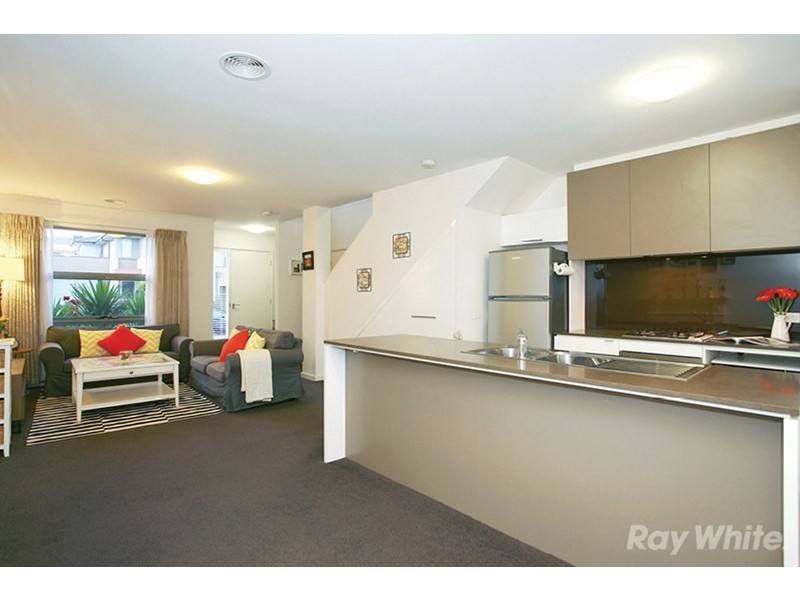 15 Brunton Crescent, Mulgrave VIC 3170
