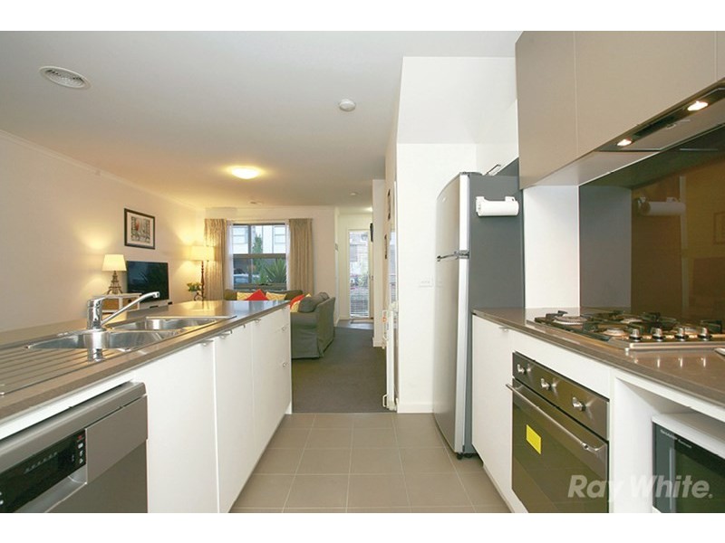 15 Brunton Crescent, Mulgrave VIC 3170