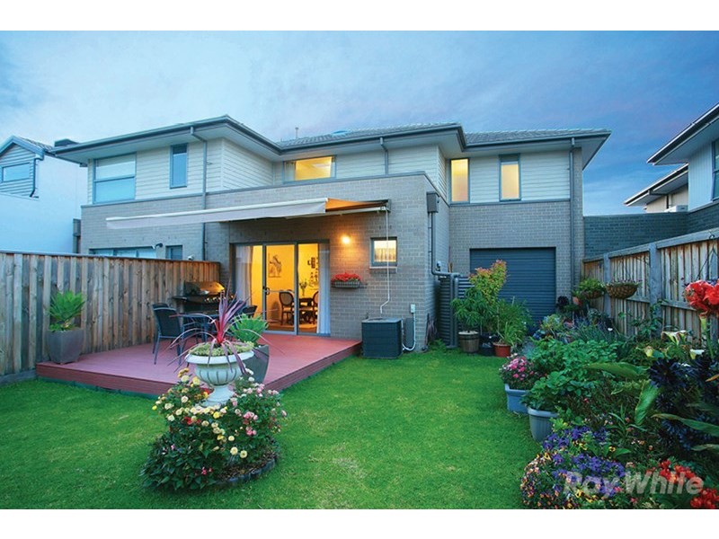 15 Brunton Crescent, Mulgrave VIC 3170