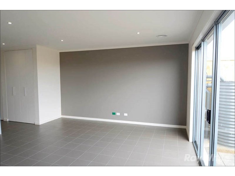 36 Brunton Crescent, Mulgrave VIC 3170