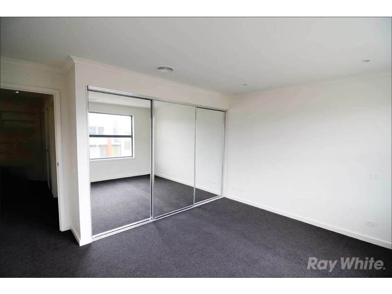 36 Brunton Crescent, Mulgrave VIC 3170