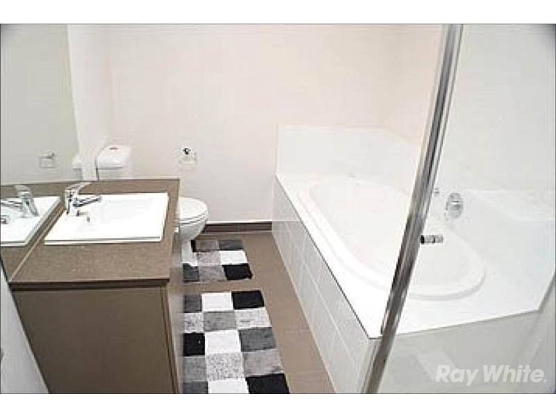 36 Brunton Crescent, Mulgrave VIC 3170