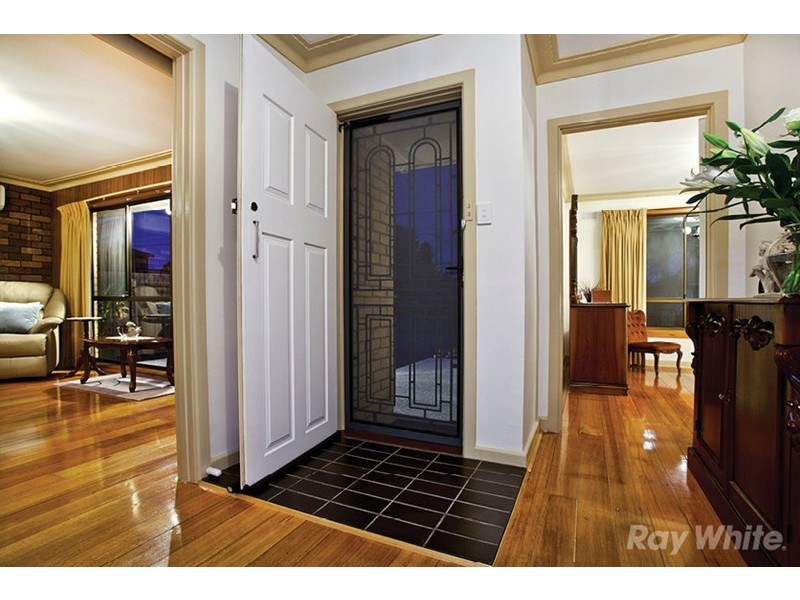 4 Padua Court, Glen Waverley VIC 3150