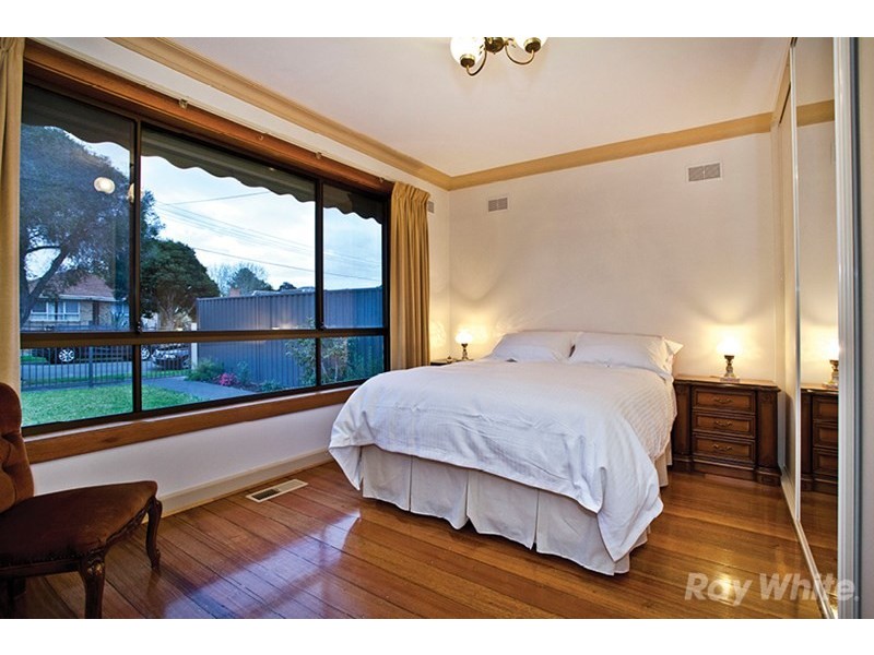 4 Padua Court, Glen Waverley VIC 3150