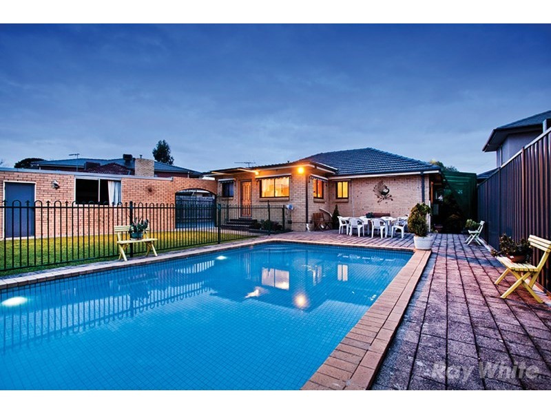 4 Padua Court, Glen Waverley VIC 3150