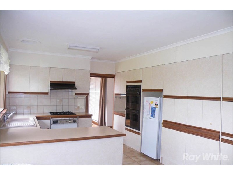 4 Tereva Crescent, Wheelers Hill VIC 3150