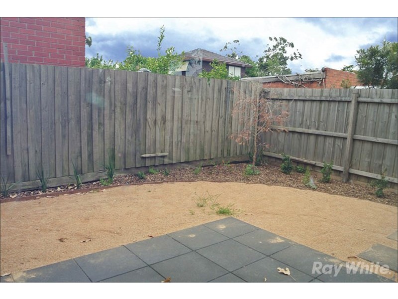 2/93 Albany Drive, Mulgrave VIC 3170