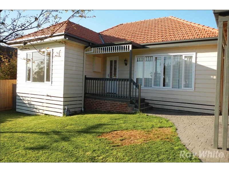 50 Fairhills Parade, Glen Waverley VIC 3150