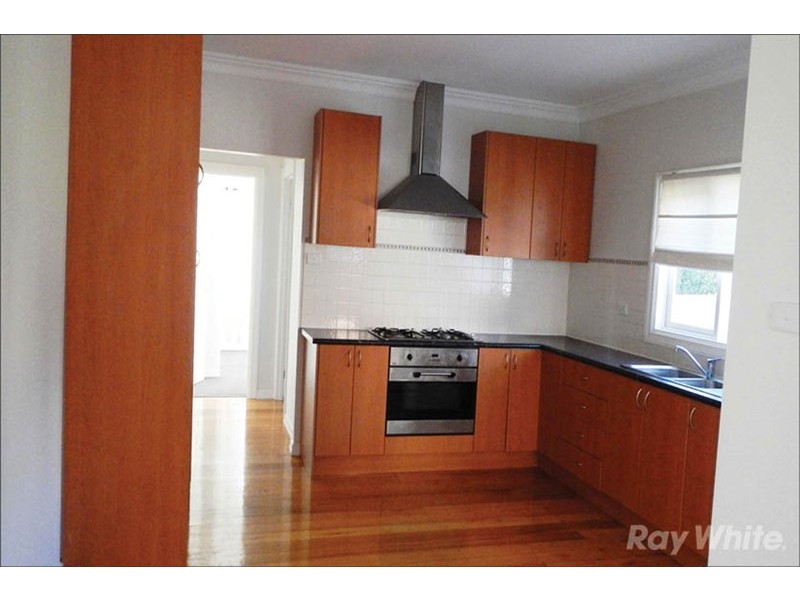 50 Fairhills Parade, Glen Waverley VIC 3150