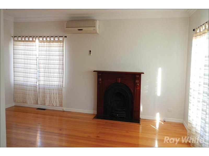 50 Fairhills Parade, Glen Waverley VIC 3150