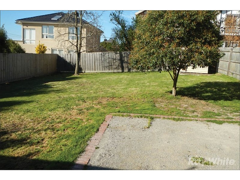 50 Fairhills Parade, Glen Waverley VIC 3150