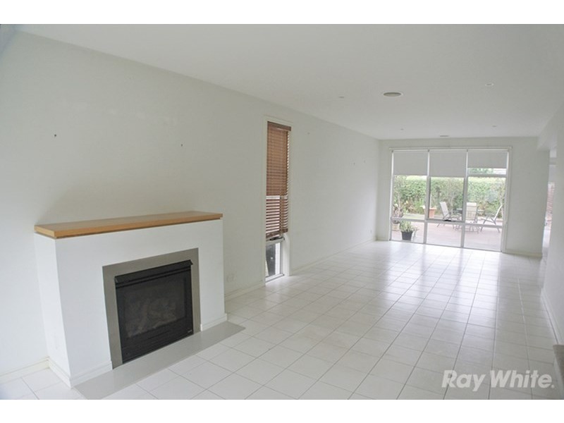 8 Cooley Lane, Mulgrave VIC 3170