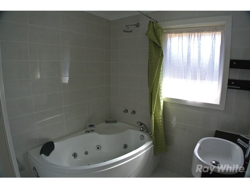 4 Badger Place, Mulgrave VIC 3170