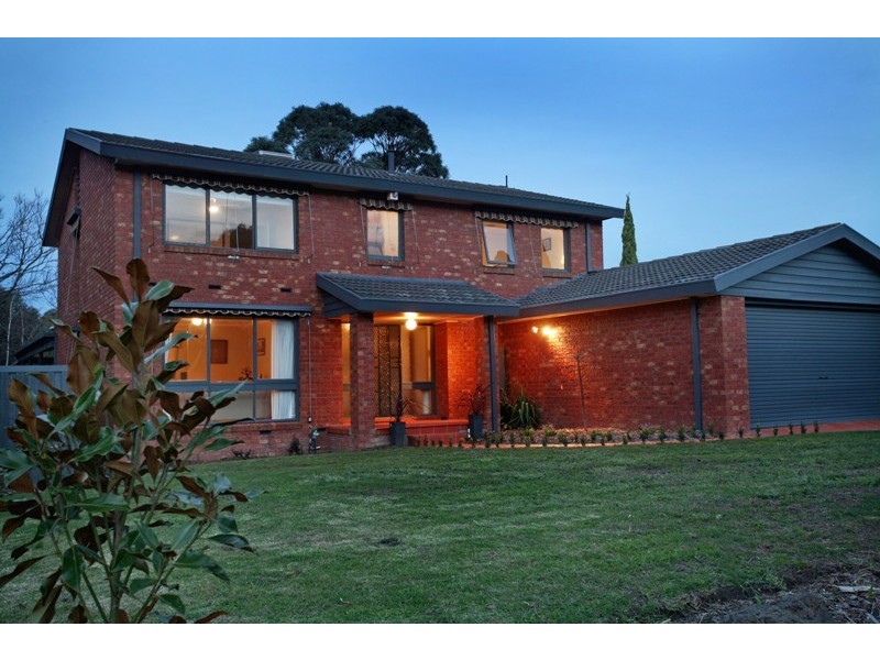 4 Pentland Court, Glen Waverley VIC 3150
