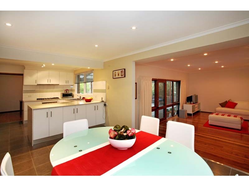 4 Pentland Court, Glen Waverley VIC 3150