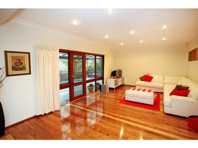 4 Pentland Court, Glen Waverley VIC 3150