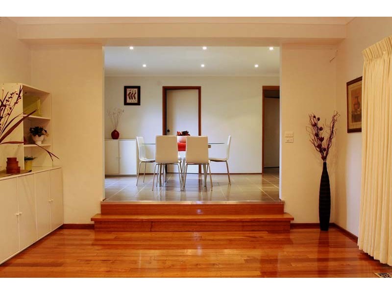 4 Pentland Court, Glen Waverley VIC 3150