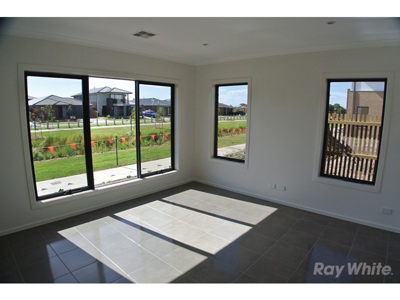 25 Rosette Crescent, Keysborough VIC 3173