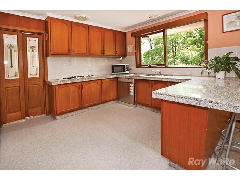 17 Stableford Avenue, Glen Waverley VIC 3150