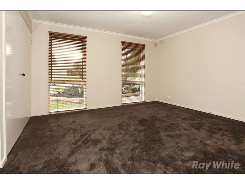 9 Taunton Crescent, Scoresby VIC 3179