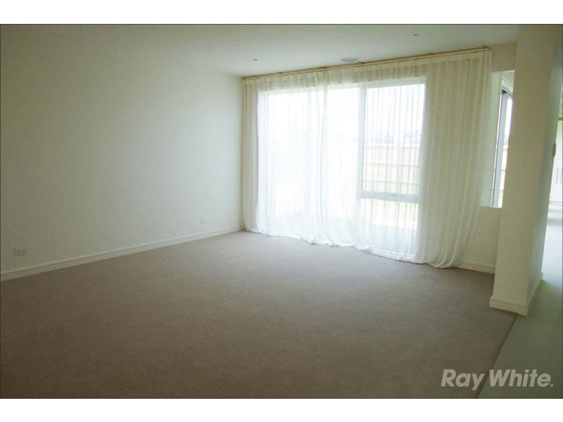 23 Exhibition Drive, Mulgrave VIC 3170