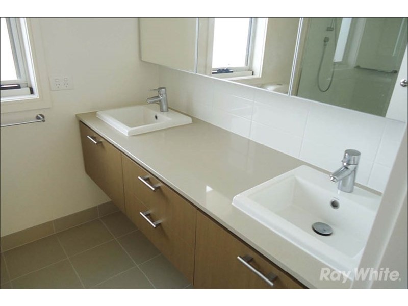 23 Exhibition Drive, Mulgrave VIC 3170