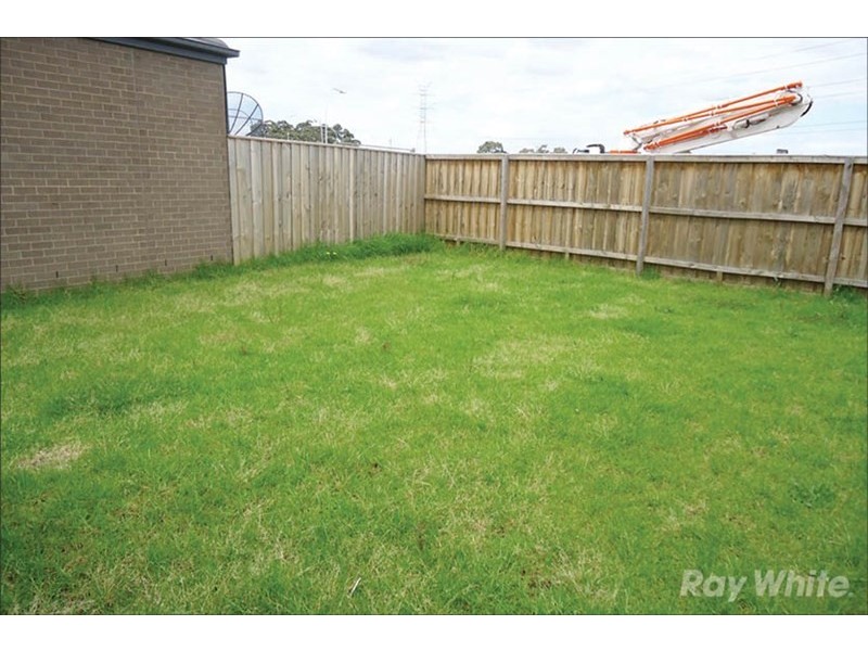23 Exhibition Drive, Mulgrave VIC 3170